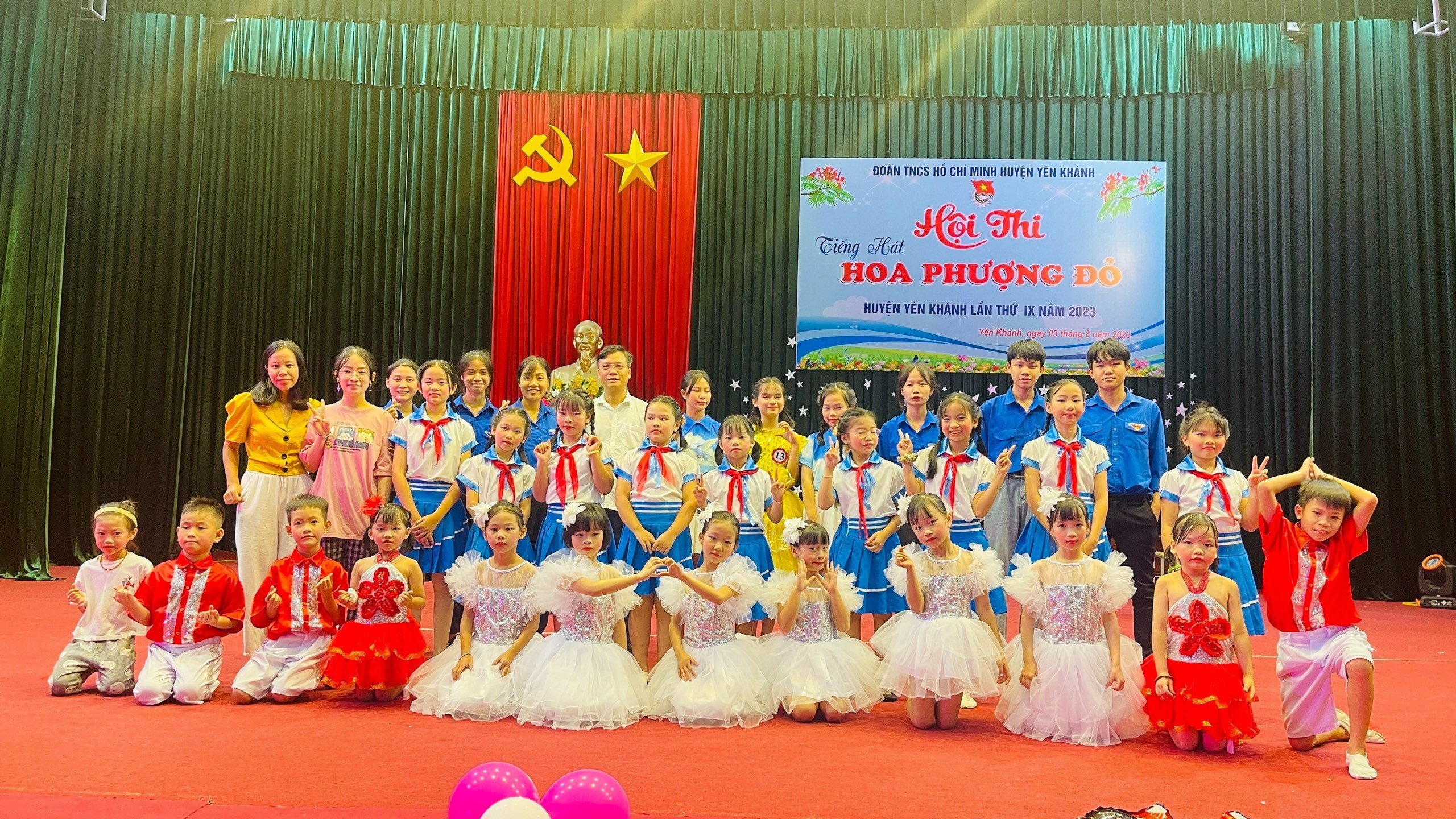 Đội tuyển xã Khánh Nhạc tham gia hội thi “Tiếng hát Hoa phượng đỏ” huyện Yên Khánh năm 2023